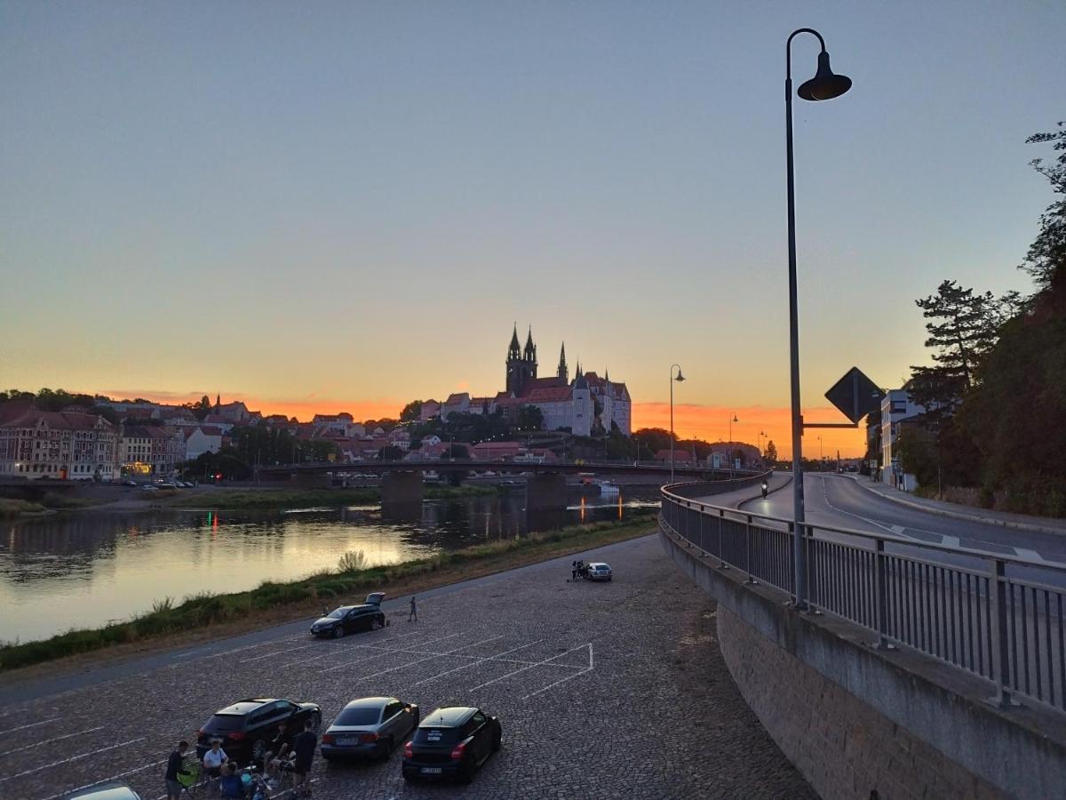 Hostel Meissen Old Town Bridge Buitenkant foto