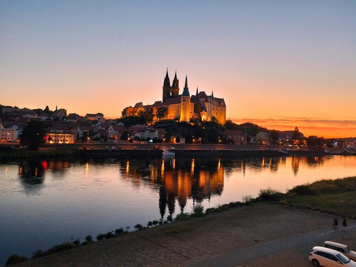 Hostel Meissen Old Town Bridge Buitenkant foto